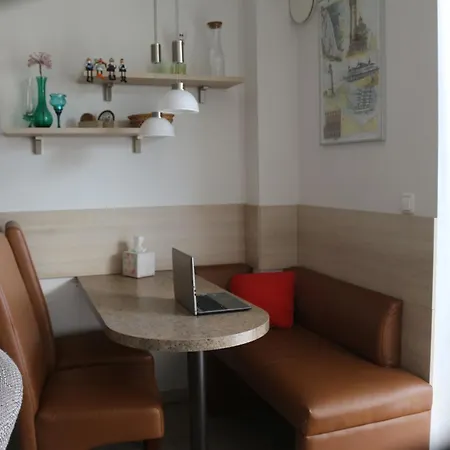 Daire Tornow Penzance